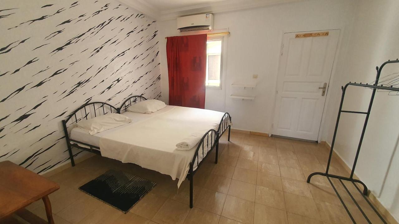 Bricos Appartement Sud Foire Dakar Luaran gambar